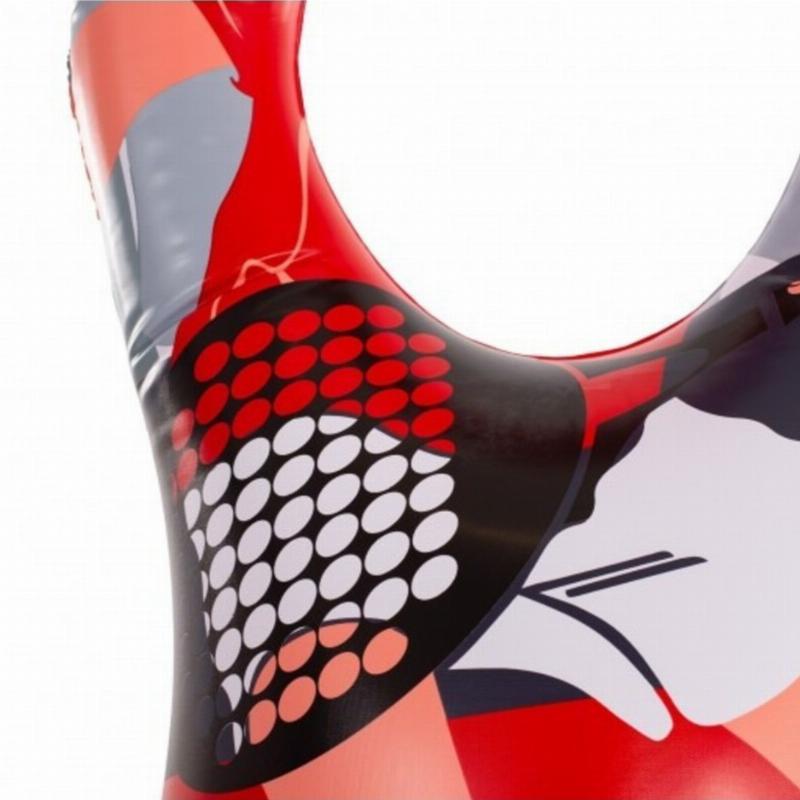 T?nis de padel infl?vel do jogador da barreira de Softee