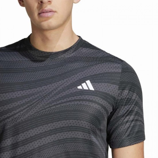 T-shirt adidas Club Graphic Noir