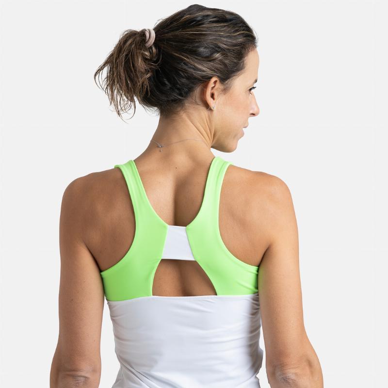 Camisa verde da Coroa Negra Marta Marrero