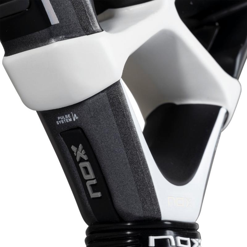 Pala Nox Quantum 12K Carbonio 2025